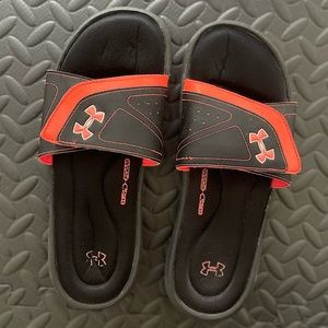 Under Armour Slides Women’s Size 9